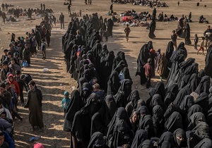 خروج بیش از ۲۰۰۰ نفر از آخرین منطقه تحت کنترل داعش