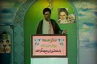 ویدیوی قدیمی منتشر شده از رهبر انقلاب درباره عدم کمک به متگدیان +فیلم