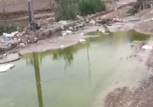 خودنمایی فاضلاب در خیابان‌های «خرمشهر» + فیلم