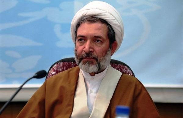 شیعه انگلیسی و سنی آمریکایی به وحدت اسلامی  لطمه زده اند