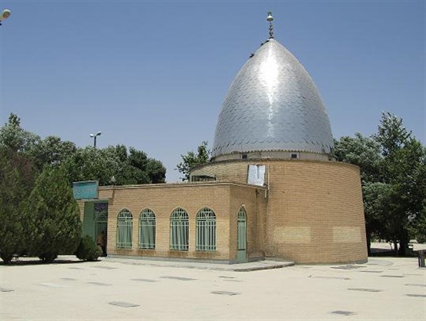 فراهان دیار مفاخر، گرشگران نوروزی را فرا می خواند