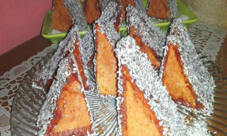 کیک مثلثی ترکیه&zwnj;ای مخصوص عید + دستور تهیه