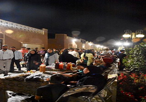 بازارچه خیریه چشمان منتظر در یزد برپا شد