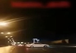 عبور تعجب‌آور خودروی تویوتا از رودخانه + فیلم
