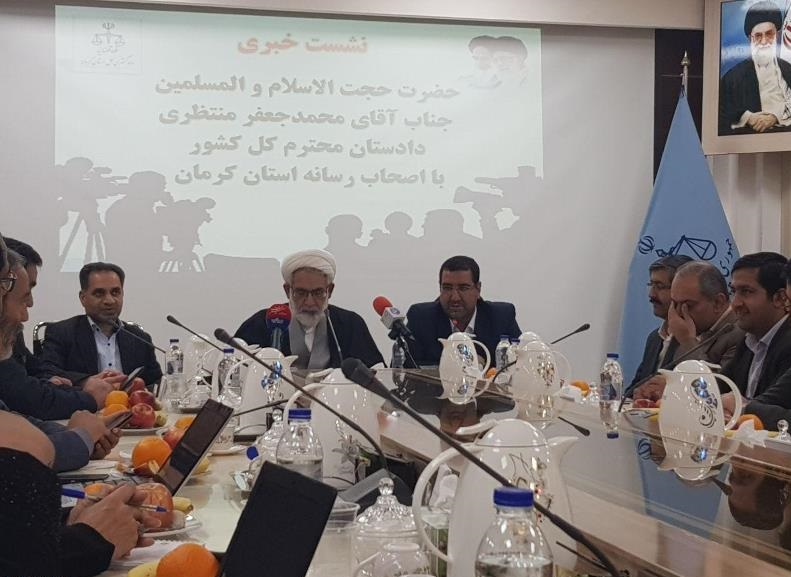 دادستان کل کشور:اخلاق در فضای مجازی لگدمال شده است