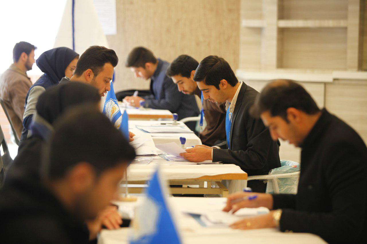 از کارزار استخدامی شرکت&zwnj;های خصوصی و پایان کابوس بیکاری تا شاه&zwnj;راهی علمی برای حل چالش&zwnj;های اقتصادی
