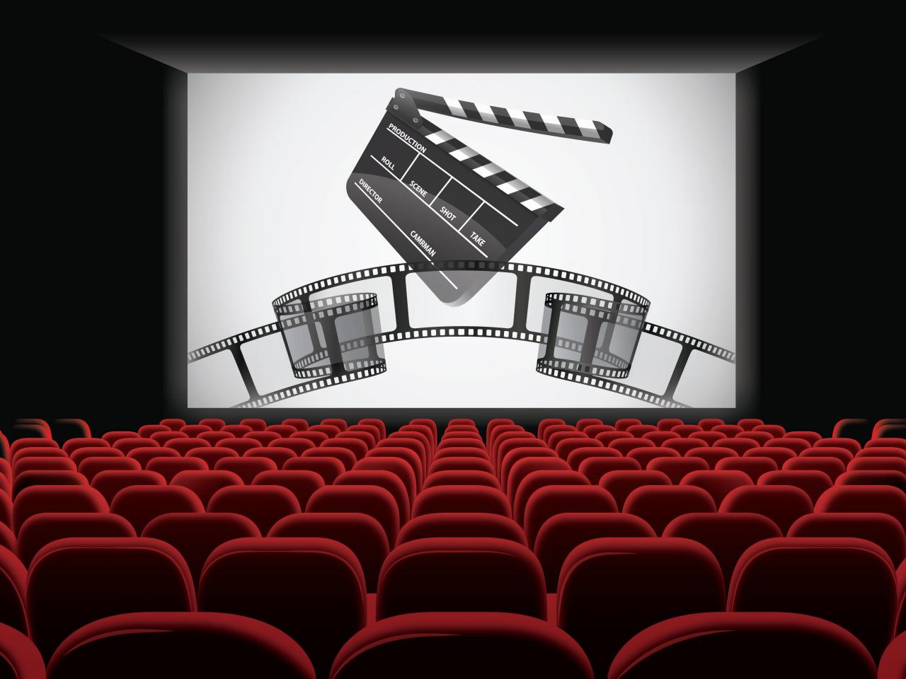 سرنوشت درآمد پخش فوتبال در سینما‌ها چه شد؟ / تکلیف نامعلوم اکران فیلم‌های نوروزی