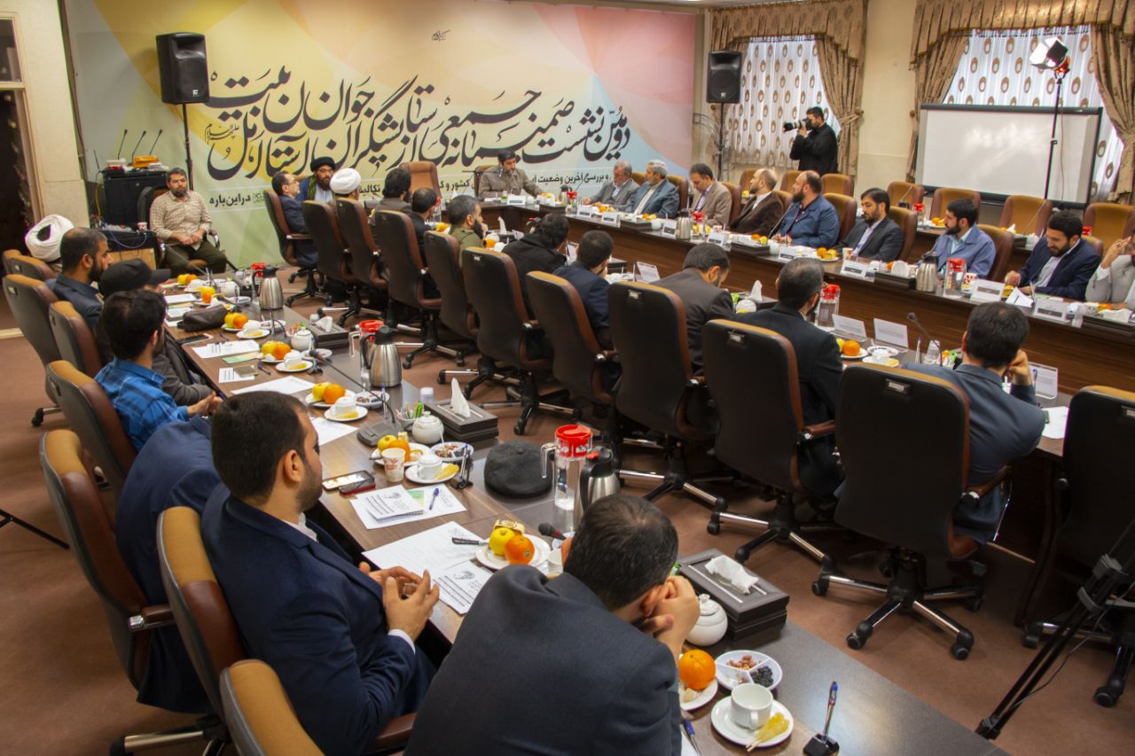 مداحان نسبت به تقویت بنیان خانواده اهتمام جدی داشته باشند