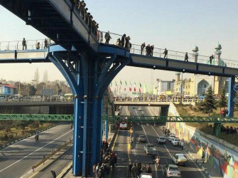 اقدام به خودکشی جوان 23 ساله از پل طبیعت ناکام ماند