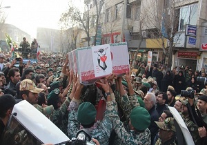 ورود پیکر مطهر شهید گمنام به فرودگاه ارومیه