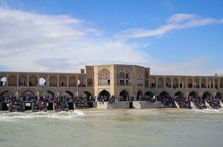 تیم جدید اتاق بازرگانی باید به عنوان یک بازوی توانمند برای استانداری باشد