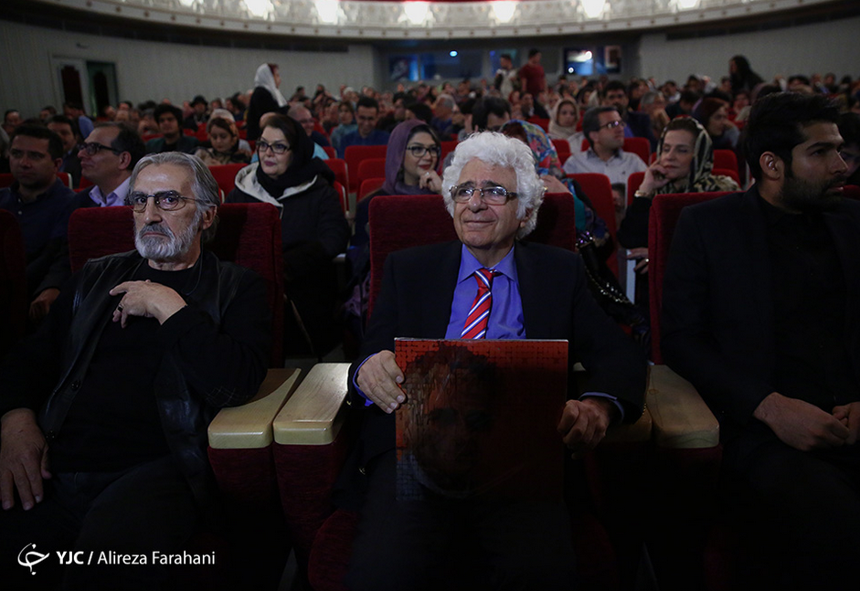آغاز حواشی هیراد از سرقت ادبی / خوانندگان سرود جام جهانی معرفی شدند