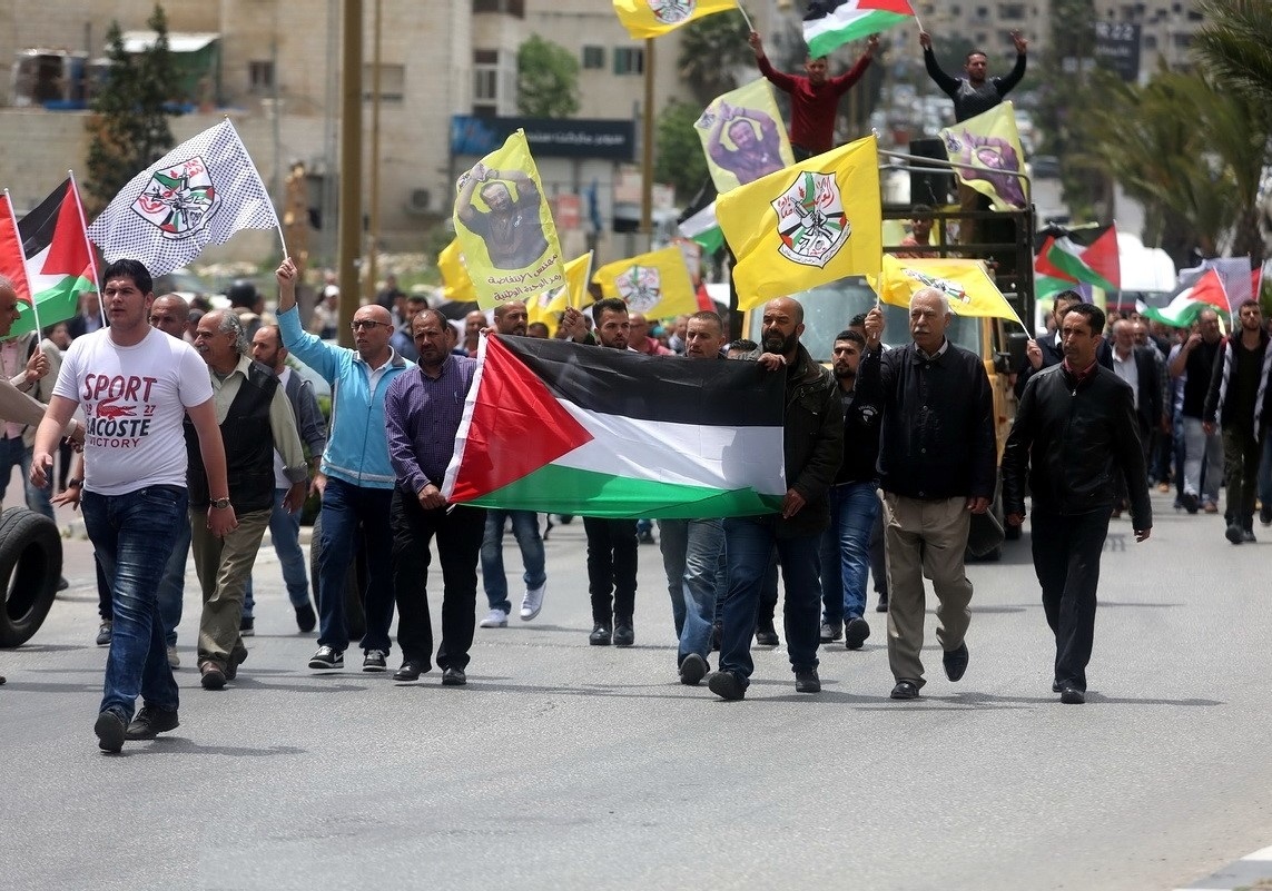 شرکت هزاران فلسطینی در تشییع پیکر نوجوان شهید