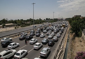 ترافیک در آزادراه کرج-تهران سنگین است/ بارش برف و باران در استان‌های خراسان رضوی، جنوبی و کرمان