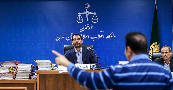 افتتاح ۲۴۲ حساب بانکی به نام پسر ۸ ساله/ تهدید متهمان توسط همدست فراری هدایتی