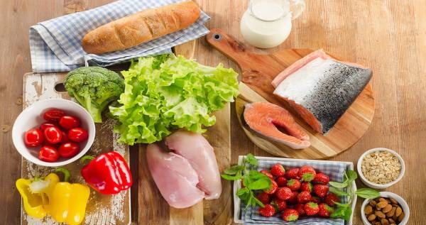مواد خوراکی مفید برای افراد مبتلا به کم کاری تیروئید