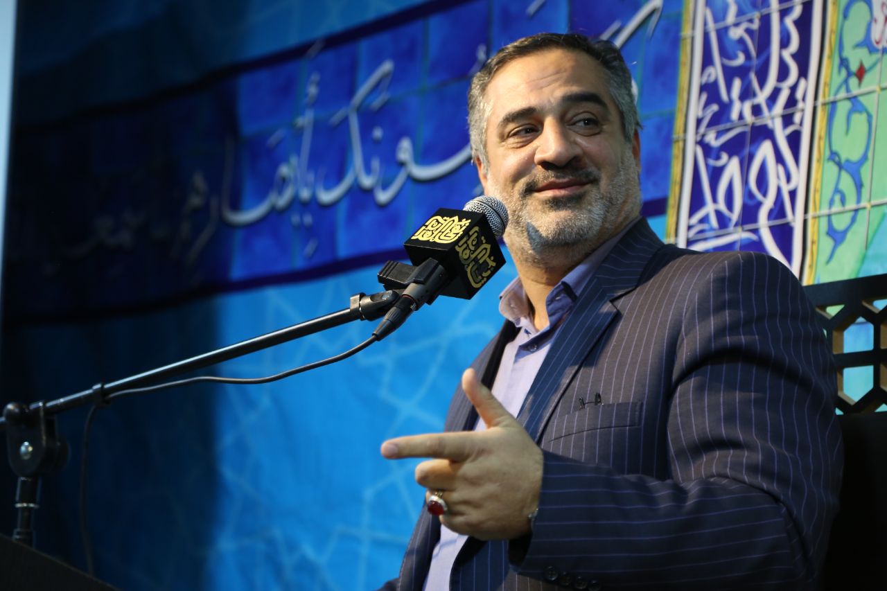 کرسی ۳۲۸ نفحات القرآن برگزار شد