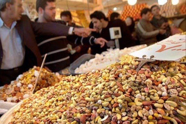 لطفا به بازار شب عید نزدیک نشوید!