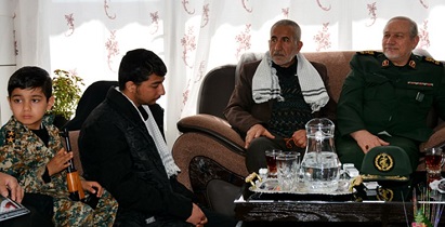 انتقام خون پاسداران شهید را می گیریم