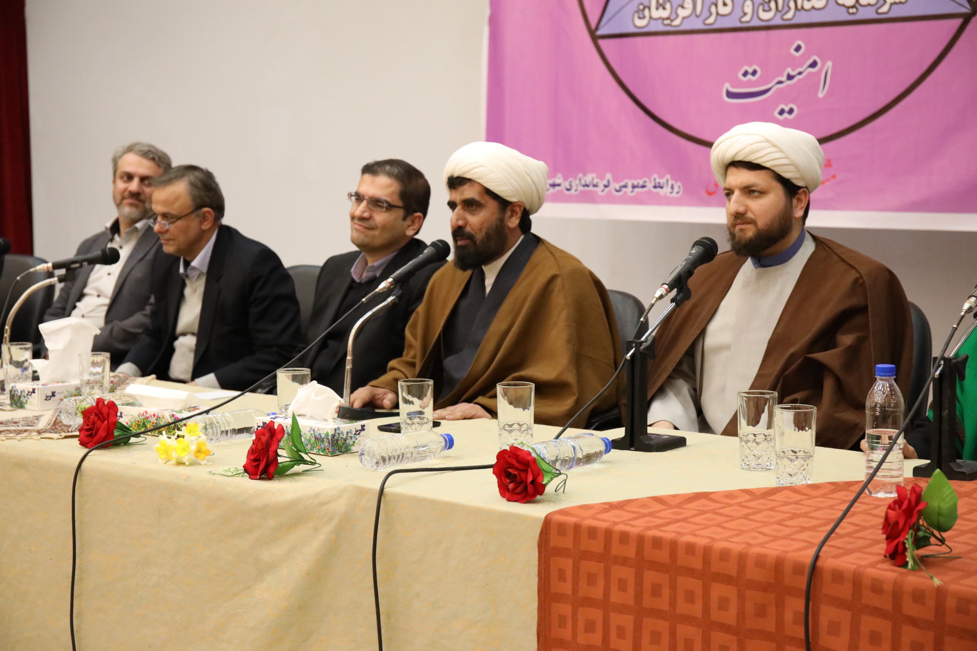 به مدل توسعه اقتصادی استاندار خراسان رضوی امید داریم