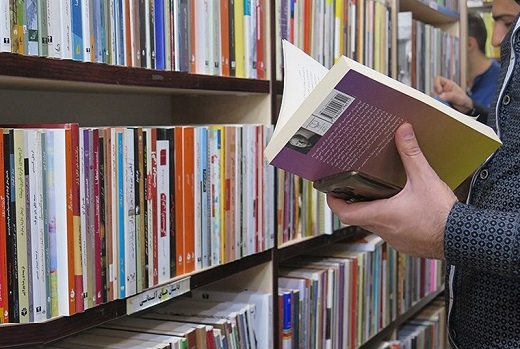 استانداری وظیفه دارد به ترویج فرهنگ کتابخوانی کمک کند