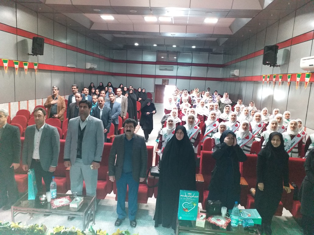 برگزاری همایش تجلیل از مروجان سلامت نهاوند