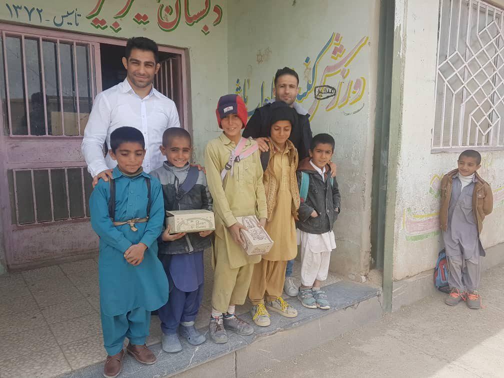 حضور ۲ عنواندار کشتی جهان در مناطق محروم سیستان و بلوچستان+ تصاویر