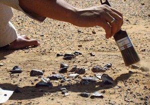 کشف ۱۴۰ قلم شی تاریخی در کاوش گورستان روستای «شال» خلخال