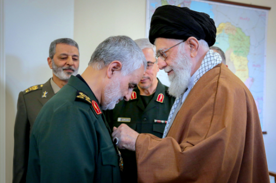 ۳ ویژگی خاص سرلشکری که هنوز در میدان جنگ است