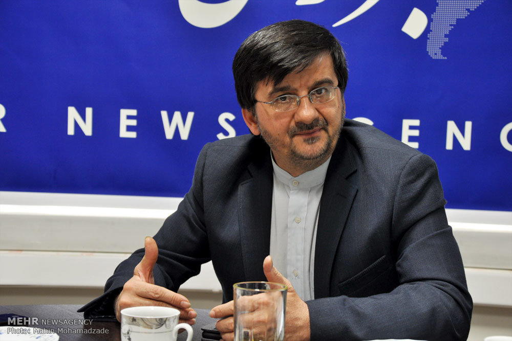 نماد یاغی&zwnj;&zwnj;گری؛ از روی دست اوباش کوچه و بازار تا گردن ورزشکاران/ تبدیل خالکوبی از قبح به ارزش؛ به کجا چنین شتابان؟