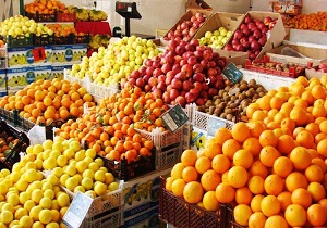 توزیع میوه شب عید درغرفه&zwnj;های شهرداری همدان