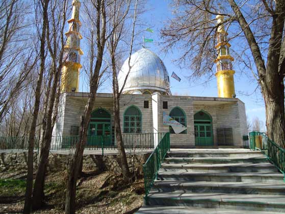خنداب منطقه ای  روح نواز  با جاذبه های سبز گردشگری