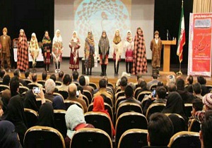 همایش زبان مادری در مهدیشهر