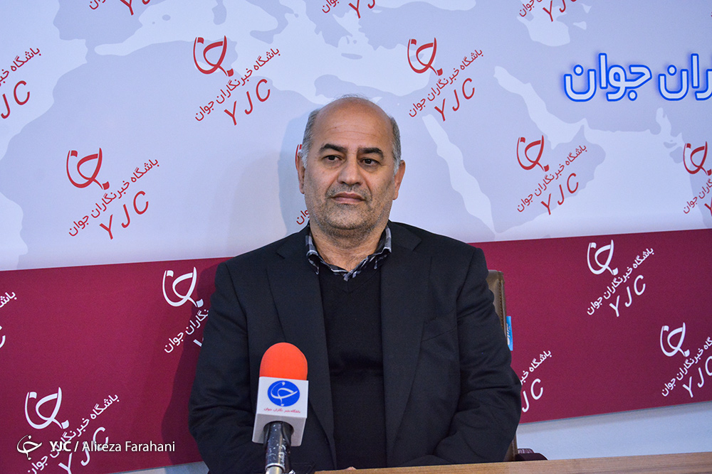سکوت سازمان امور اداری و استخدامی نسبت به وضعیت اساتید قراردادی/ آمادگی صدور مجوز برای ۳ هزار و ۲۰۰ استاد