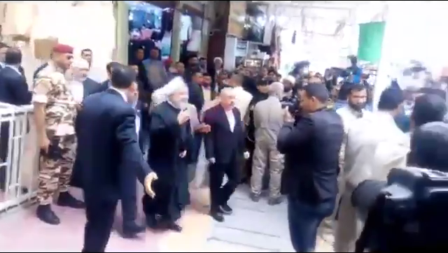 ویدئویی از لحظه خروج حسن روحانی از بیت آیت الله سیستانی
