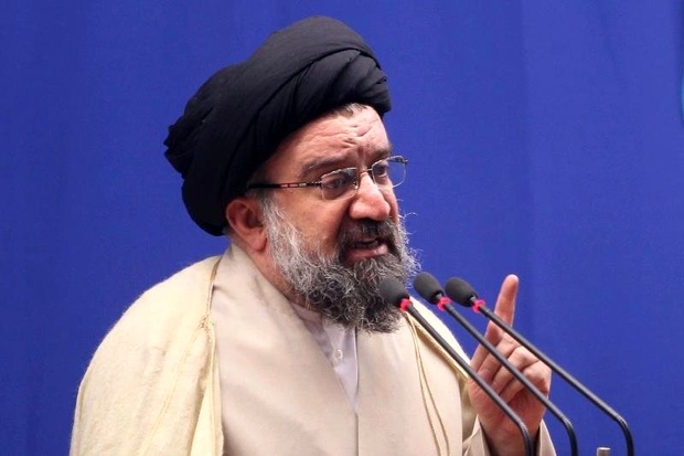 دعوت افراد به خبرگان به معنای استیضاح نیست