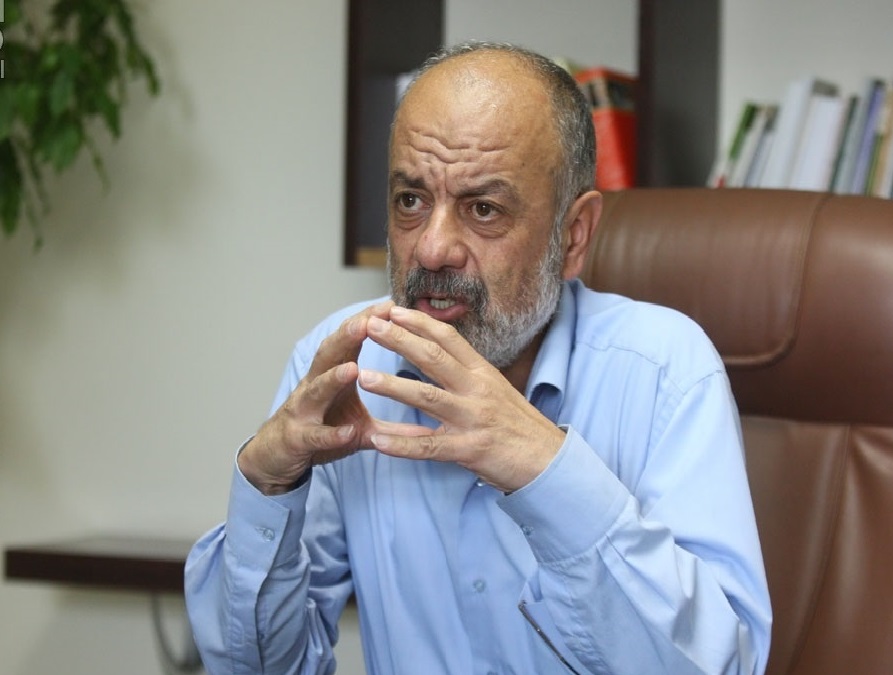 مسولیت حافظین انقلاب از بوجود آورندگان آن سنگین تر است