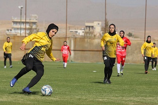 دیدار سپاهان و ملوان در اصفهان