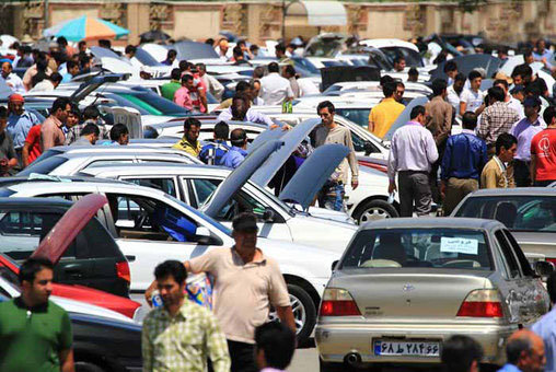 نرخ جدید خودرو در بازار تهران/ قیمت‌ها کاهشی شد