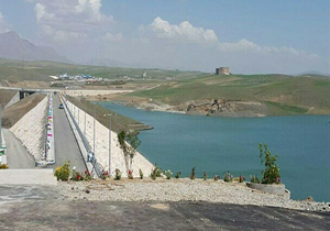 پروژه ساخت مجتمع گردشگری سد «حوضیان» کلنگ‌زنی شد
