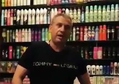 فارسی صحبت کردن فروشنده سوری با لهجه&zwnj;های مختلف + فیلم