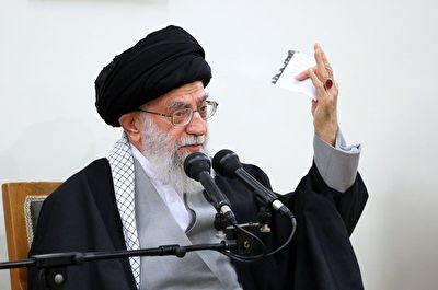 رهبر انقلاب: نباید موافقان و مخالفان یک کنوانسیون یا موضوع بین&zwnj;المللی یکدیگر را به همراهی با دشمن متهم کنند + فیلم