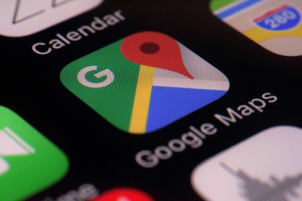 خرابی جاده و تصادفات رانندگی را روی Google Map گزارش کنید