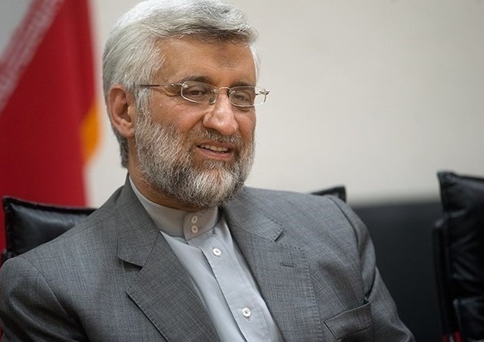 نباید در روند انقلاب در گام دوم، به حداقل&zwnj;ها نگاه کنیم