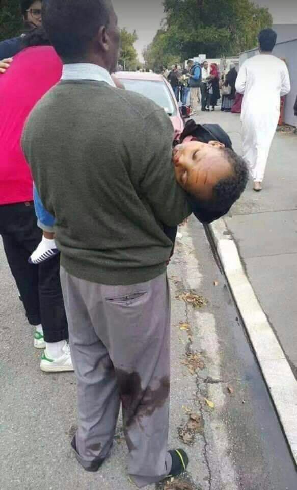 حمله مسلحانه مرگبار به دو مسجد در نیوزیلند/ دست&zwnj;کم ۴۹ نفر کشته شدند + فیلم (۱۸+)
