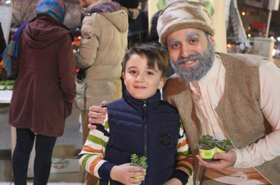 عیدی عمو نوروز به دست تهرانی&zwnj;ها رسید +تصویر