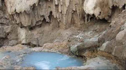 چشمه آبگرم گنو مکانی برای تفریح و درمان چشمه آبگرم گنو مکانی برای تفریح و درمان