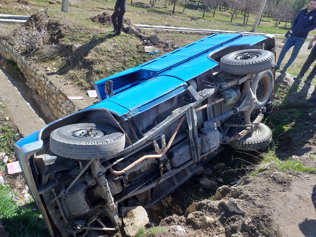 واژگونی نیسان در روستای کوهانی شهرستان نهاوند