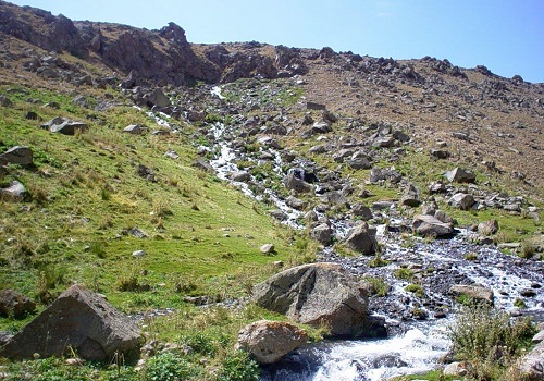 سفری به سرزمین چهار فصل ایران|سفر به بومِ نقاشی طبیعت/ شهر چشمههای بهشتی و شقایقهای کوهی آماده میزبانی از گردشگران نوروزی سفری به سرزمین چهار فصل ایران|سفر به بومِ نقاشی طبیعت/ شهر چشمههای بهشتی و شقایقهای کوهی آماده میزبانی از گردشگران نوروزی