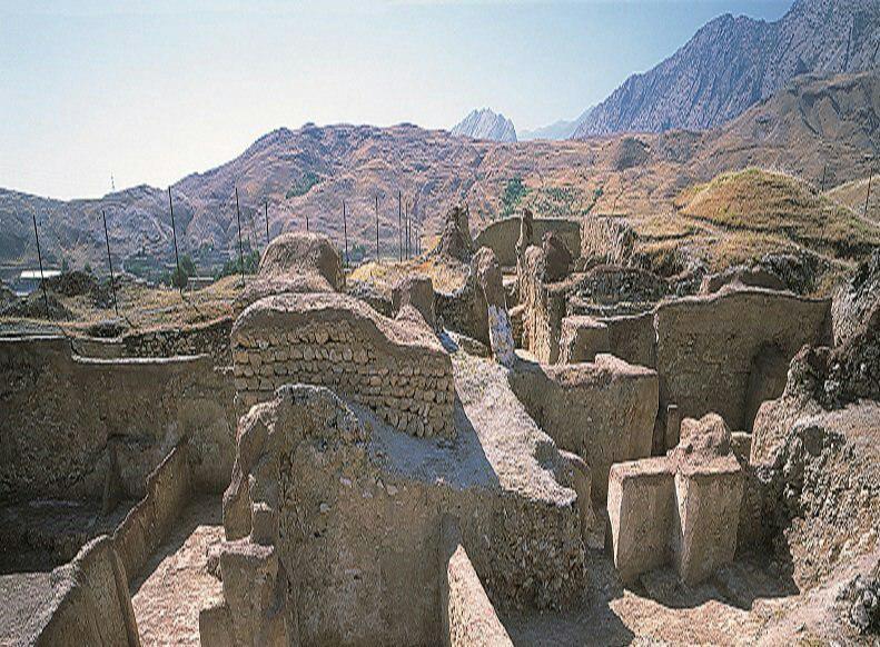 دره شهر یکی از بزرگترین ژئوپارک&zwnj;های دنیا/ شهر تاریخی غرب کشور را در نوروز از نزدیک ببینیم